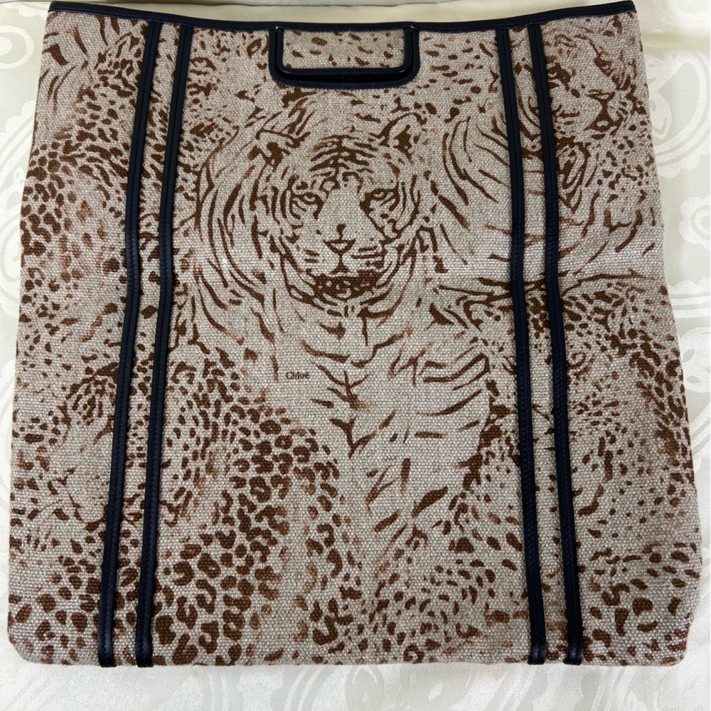 Chloé Tiger Leopard Reversible XL Tote & Pouch Set - Picture 3 of 16